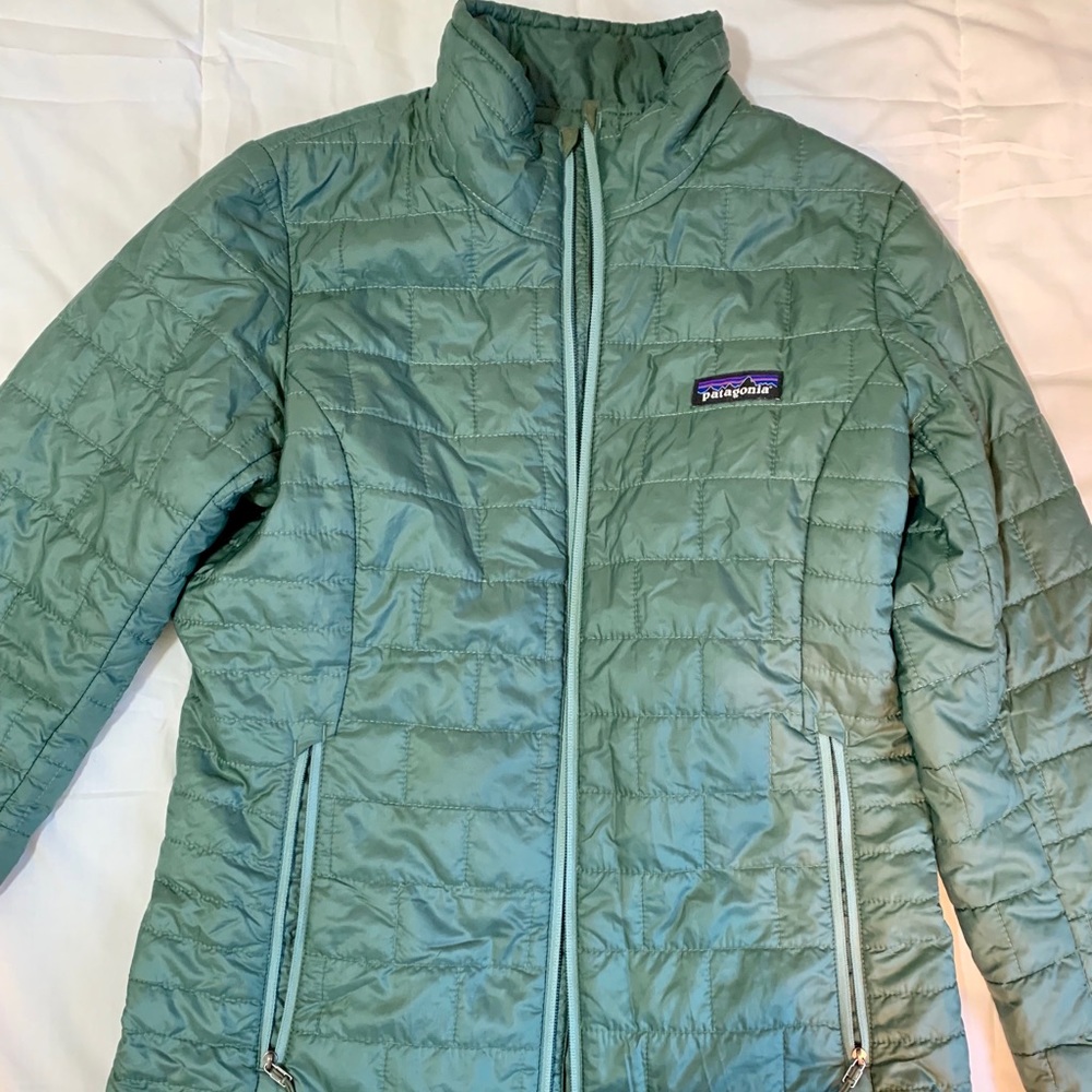 Patagonia nano puff jacket